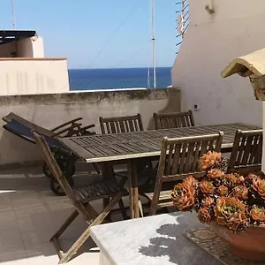  Holiday home Sea-view Terrace & Bikes Moon Ortigia